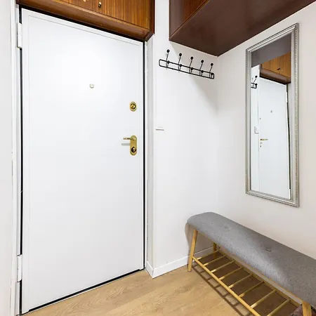 Tranquil Retreat W/ Balcony Sea View & Workspace * 스플리트