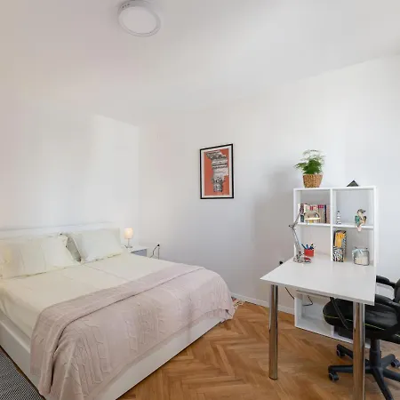 Apartament Tranquil Retreat W/ Balcony Sea View & Workspace *