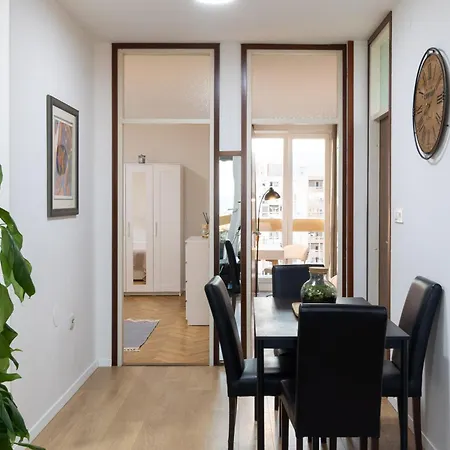 Apartament Tranquil Retreat W/ Balcony Sea View & Workspace *